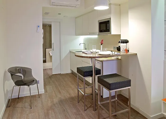 Apart-Suites Hostemplo